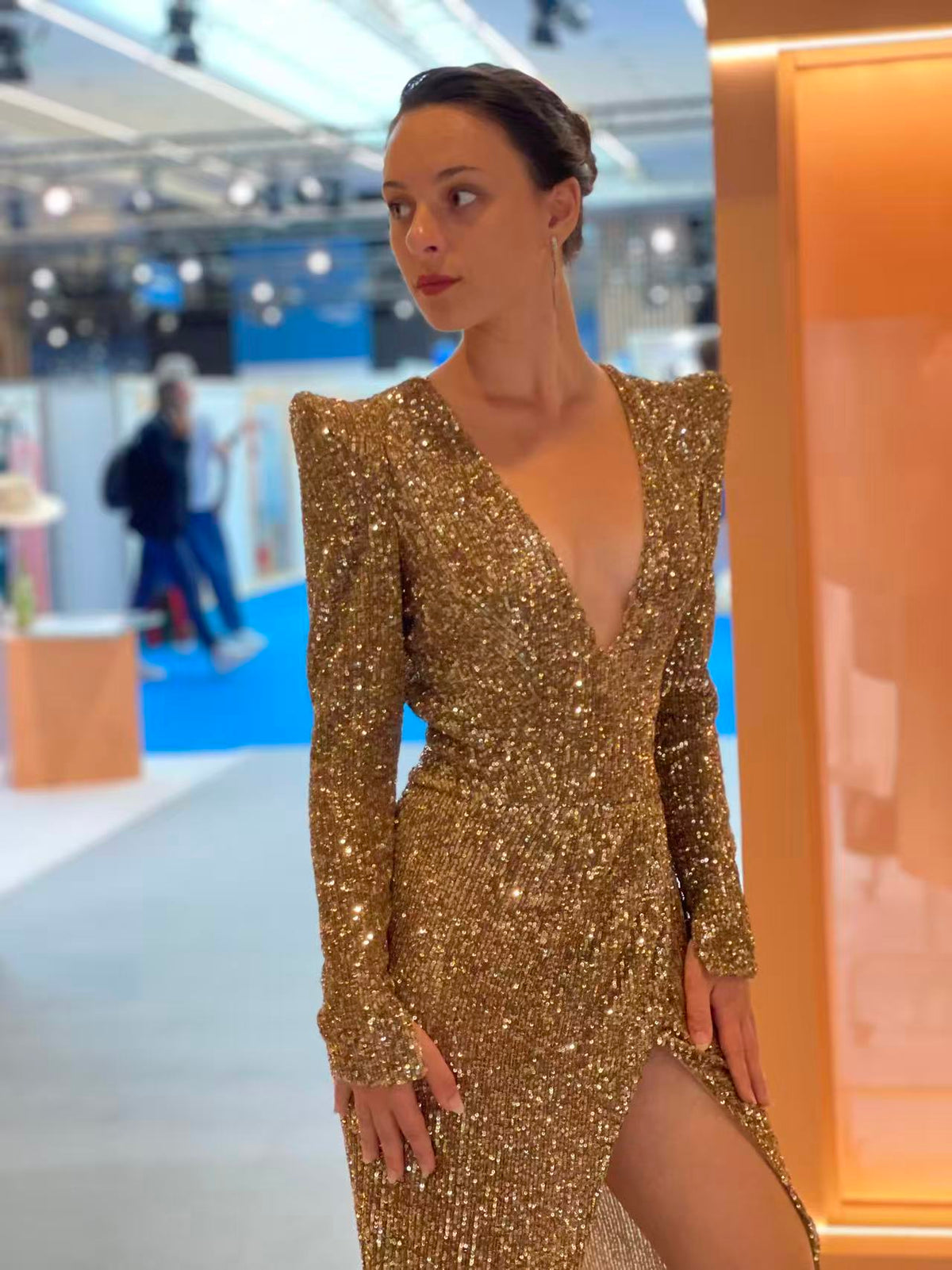 Gold Sequin Plunging V-Neck Gown – TBQ24083